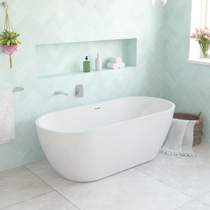 Fienza Koko Freestanding Acrylic Bath, with Overflow image 9